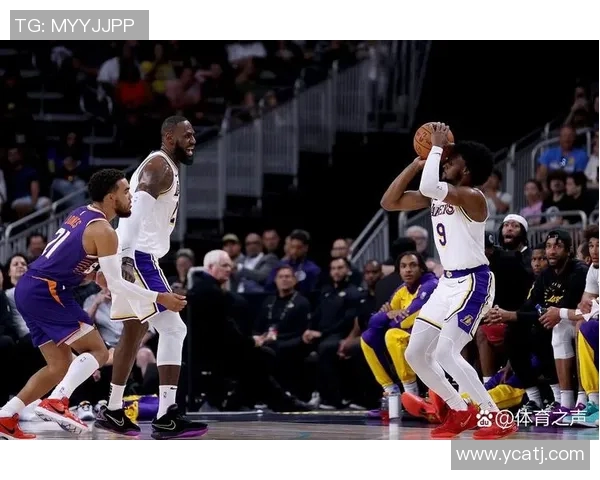 2018湖人队与爵士队季前赛精彩对决回顾与分析