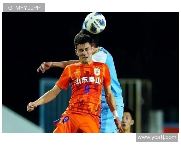 中国足球迎战荷兰队力争在国际赛场上展现实力与风采