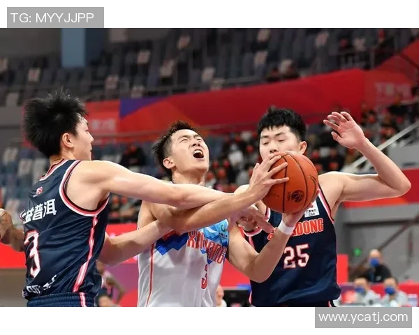 新疆对阵广东篮球赛事现场直播精彩回顾与分析