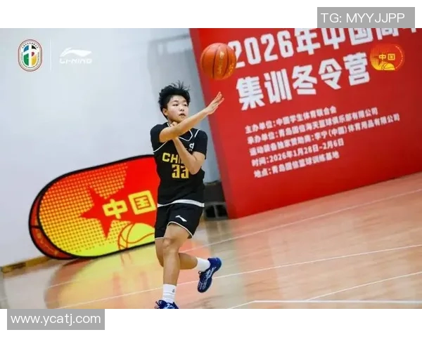 扎克拉文的篮球之路：从天赋少年到全明星巨星的蜕变与挑战