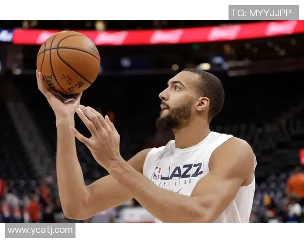 鲁迪戈贝尔:从防守巨星到篮球场上的全能战士之路 鲁迪戈贝尔:从防守巨星到篮球场上的全能战士之路