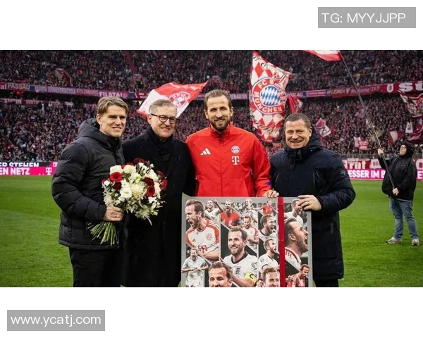 莱万状态火热欧冠赛场10场打入12球稳居射手榜首位