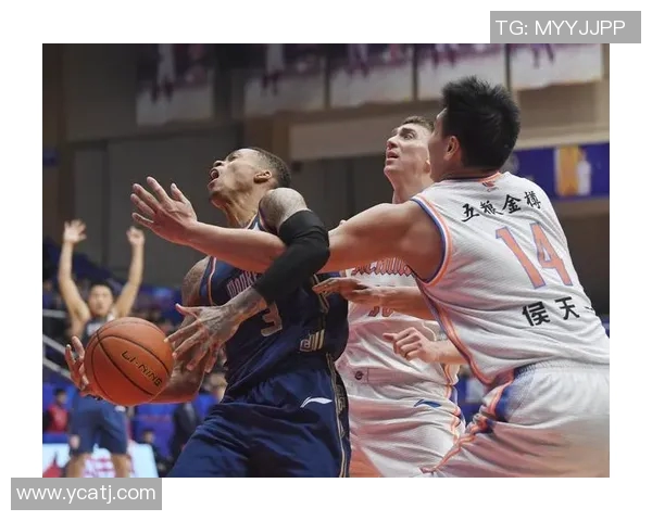 成都篮球队荣登篮球配合排行榜首位展现团队默契与实力